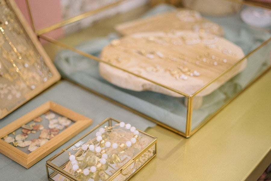 Pourquoi offrir (ou s’offrir) un bijou Kassiopeia ? — L'art de la haute fantaisie artisanale