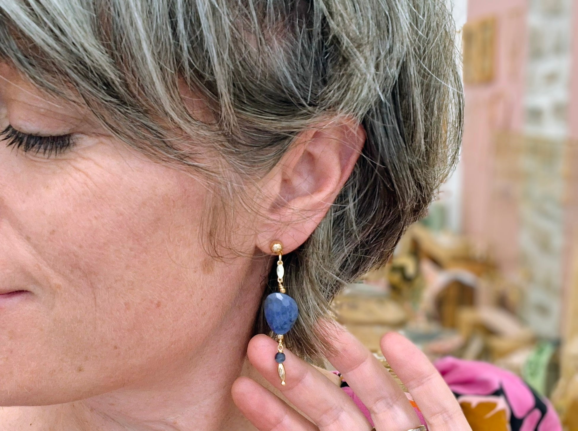 Boucles d'oreilles QUIÉTUDE doré - dumortierite et saphir