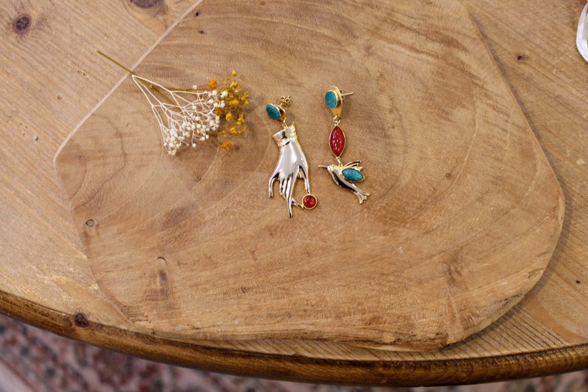 Idée cadeau bijou Boucles d'oreilles asymétriques féminine oiseau