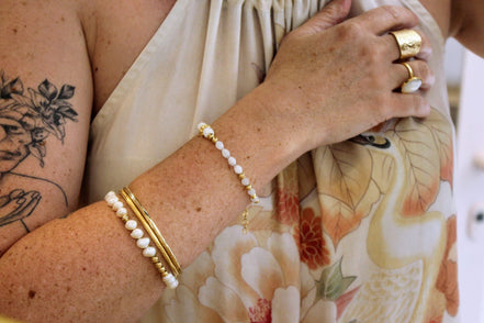 Bijou femme Bracelet doré femme cristal de roche et pierre de lune