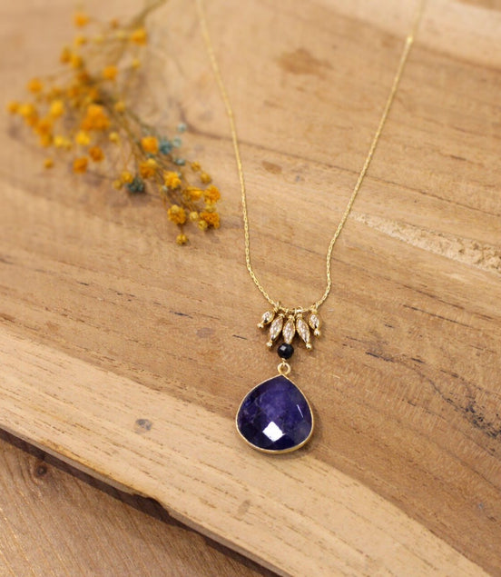 Idée cadeau bijou femme Collier doré sillimanite bleue avec chaine fine