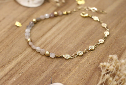 bracelet en laiton doré à l'or 24 carats et pierres de lune pêche
