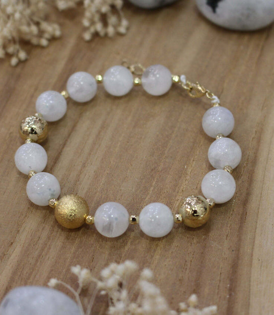 bijou fait main en laiton doré 24 carats et perles pierre de lune