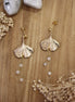 boucles d'oreilles gingko dorées et pierre de lune
