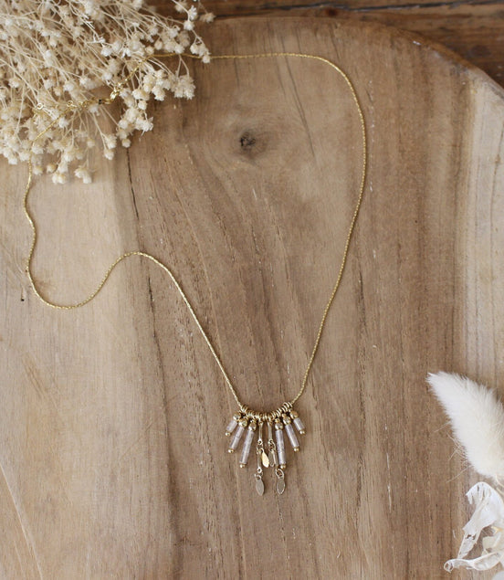 collier pluie flow en quartz rose, bijou pour femme doré à l'or 24 carats