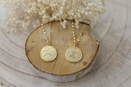 colliers signes astrologiques en laiton doré à l'or 24 carats