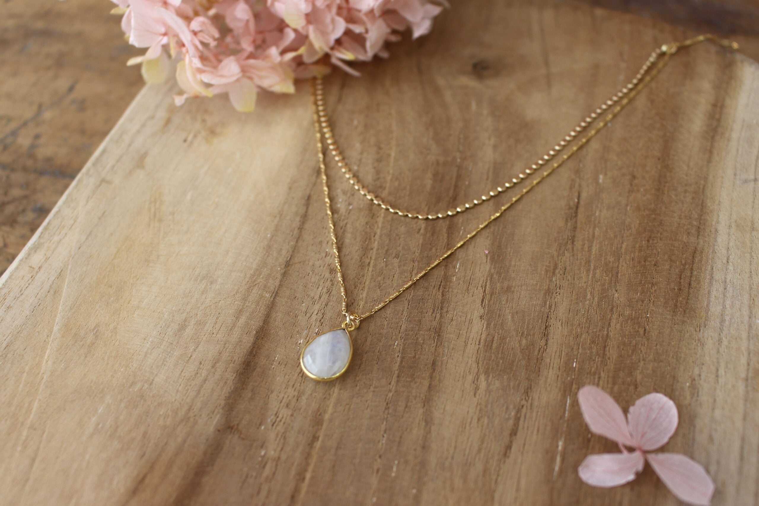 collier de dos pour mariée, collier double rang en pierre de lune