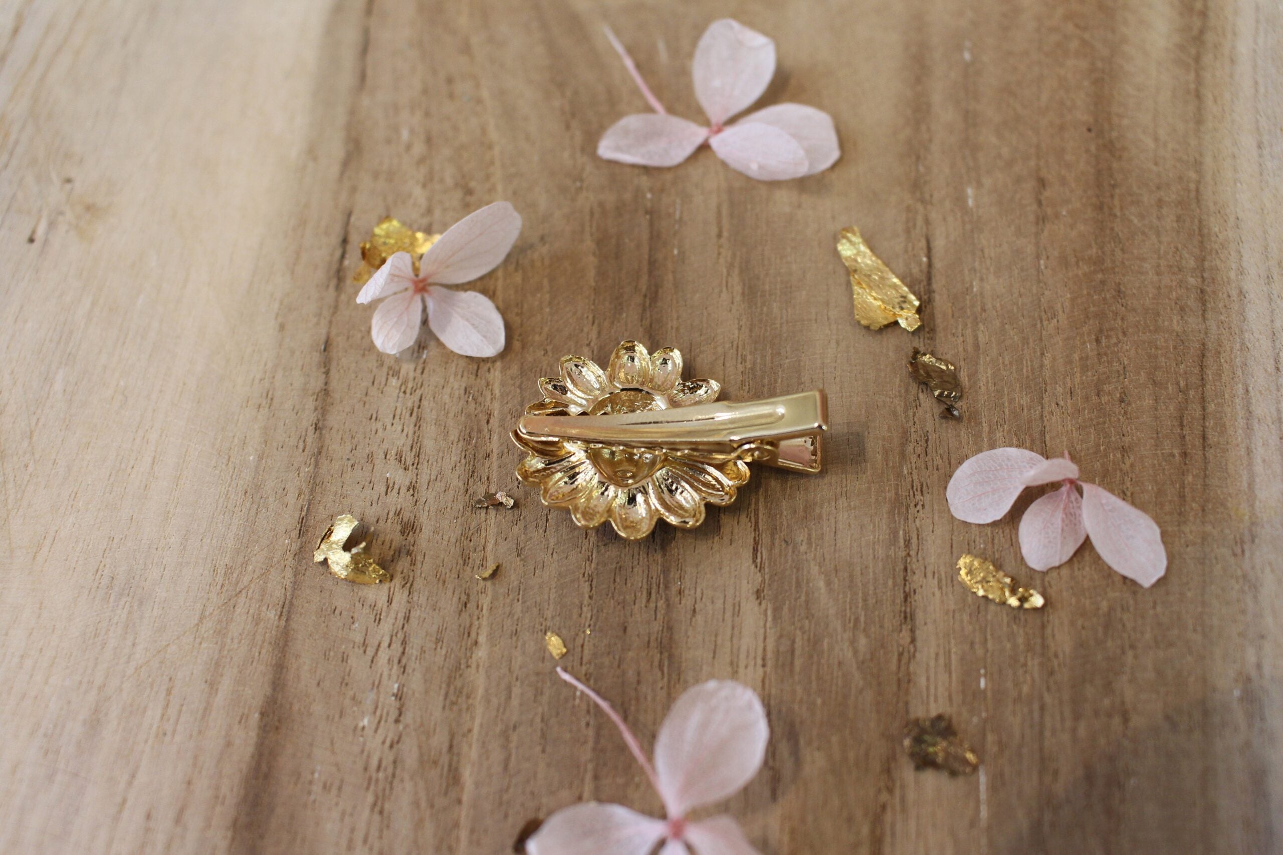 Broche en pince crocodile, collection Roméo, bijou pour femme