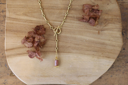 collier dorée pierres naturelles rose bijou femme