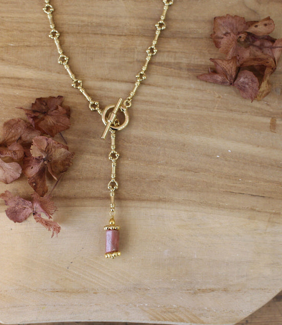 collier dorée pierres naturelles rose bijou femme