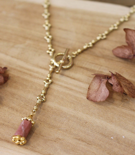 collier dorée pierres naturelles rose bijou femme