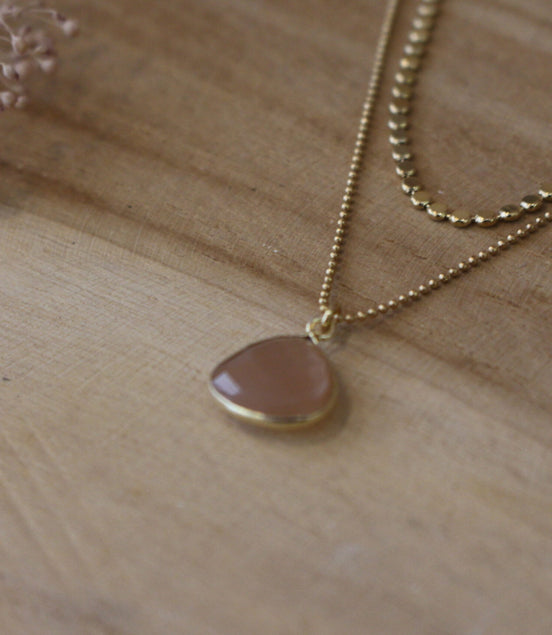bijou femme collier double rang dorée pierre de lune