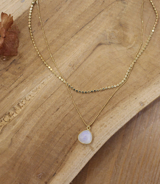 collier double rang doré pendentif pierre de lune