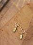 Minis boucles d'oreilles doré et céramique vert olive