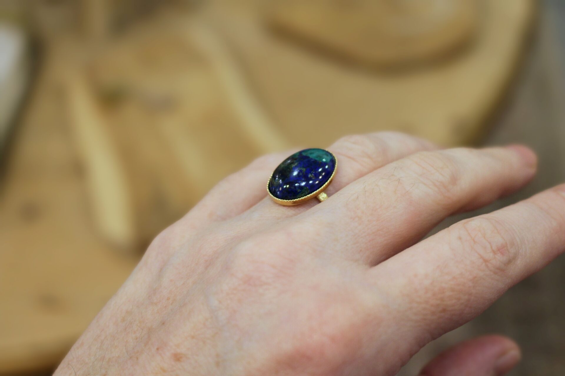 bague doré et pierre nature malachite azurite bleu et vert