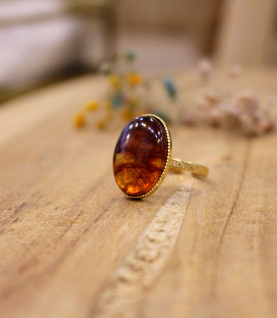 bague dorée et cabochon ambre idée cadeau femme