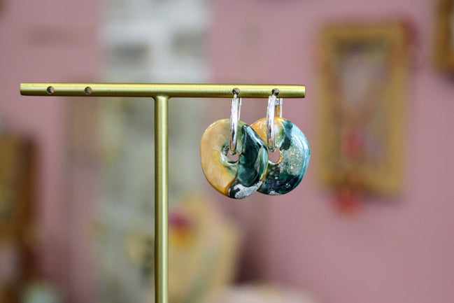bijou artisanal fait main argenté et céramique