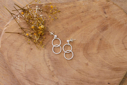 Boucles d'oreilles RELIEES argentées
