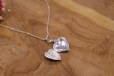 collier MEDAILLON COEUR argenté préhnite épidote