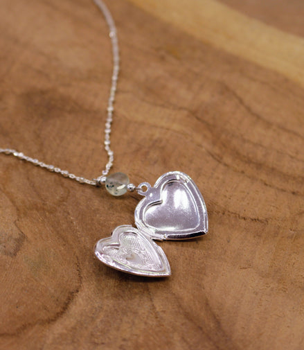 collier MEDAILLON COEUR argenté préhnite épidote