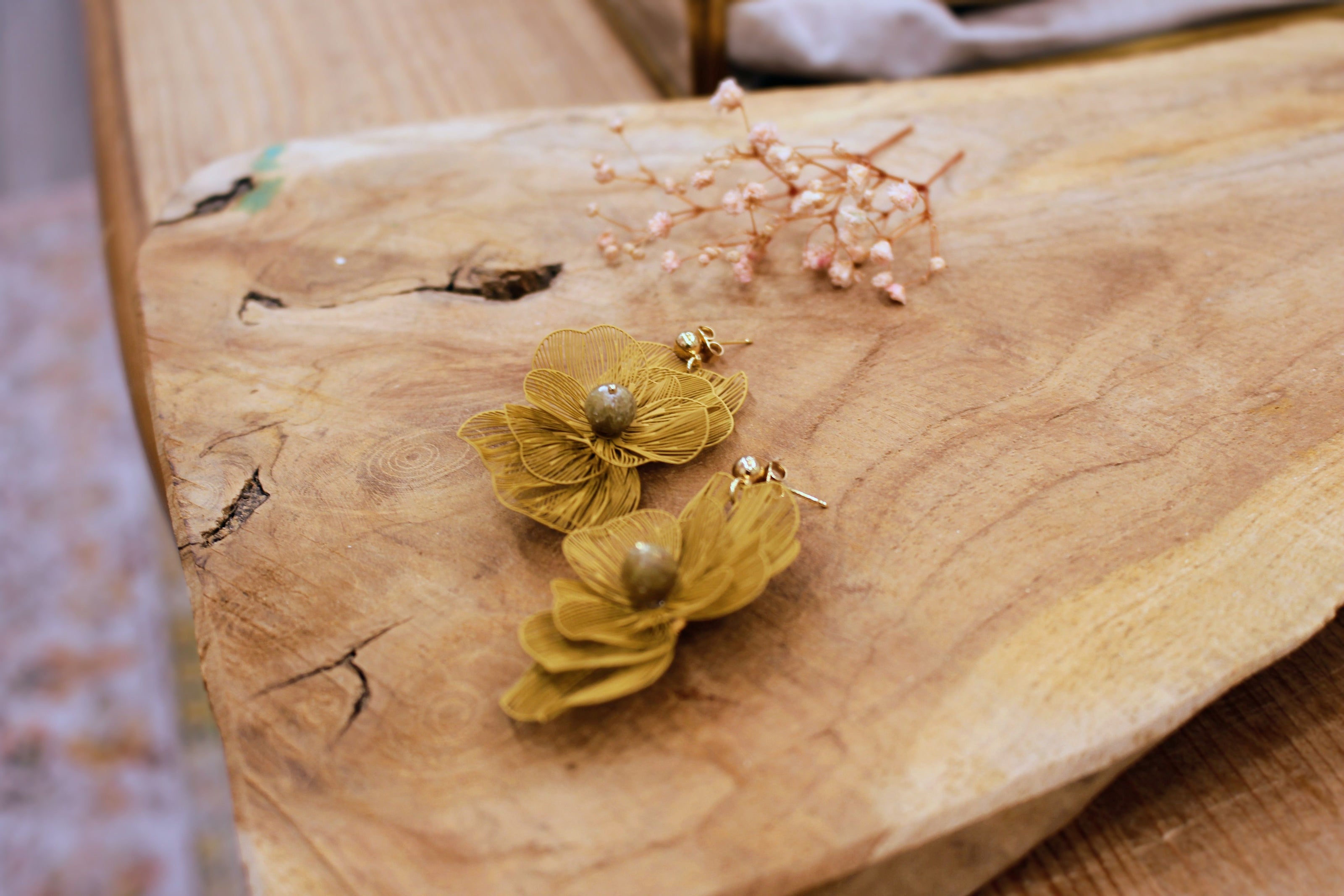 Boucles d'oreilles FLORÆ ocre minéral