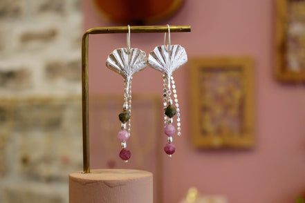 boucles d'oreilles argent gingko biloba et saphirs rose et parme