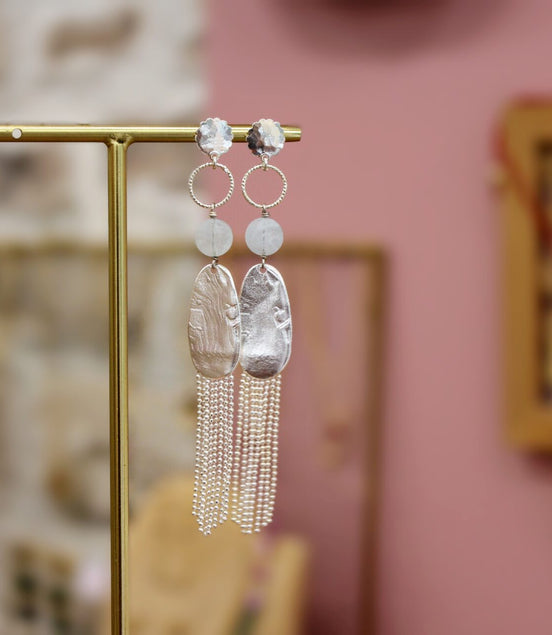boucles d'oreilles longues argenté bijou de créateur