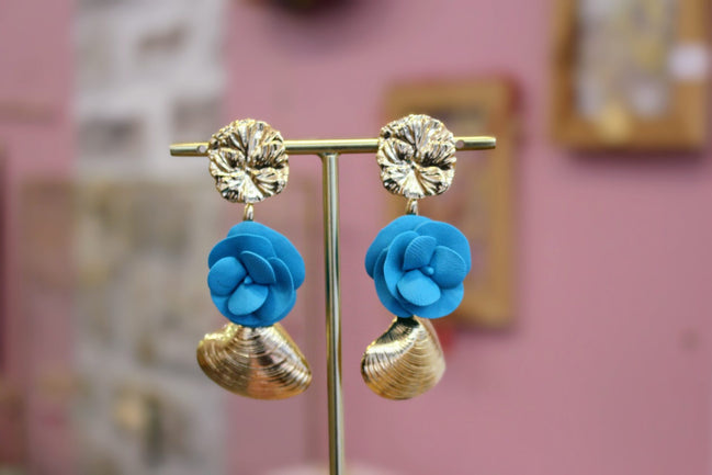 boucles d'oreilles longues bijou haute fantaisie fleurs et coquillages