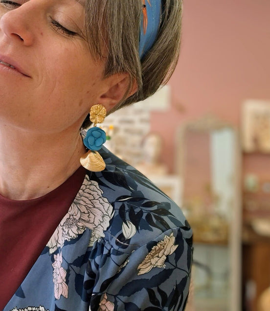 boucles d'oreilles longues bijou haute fantaisie fleurs et coquillages