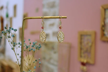 boucles d'oreilles pendantes dorées tourmalines rose