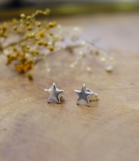 boucles d'oreilles puces étoile argenté