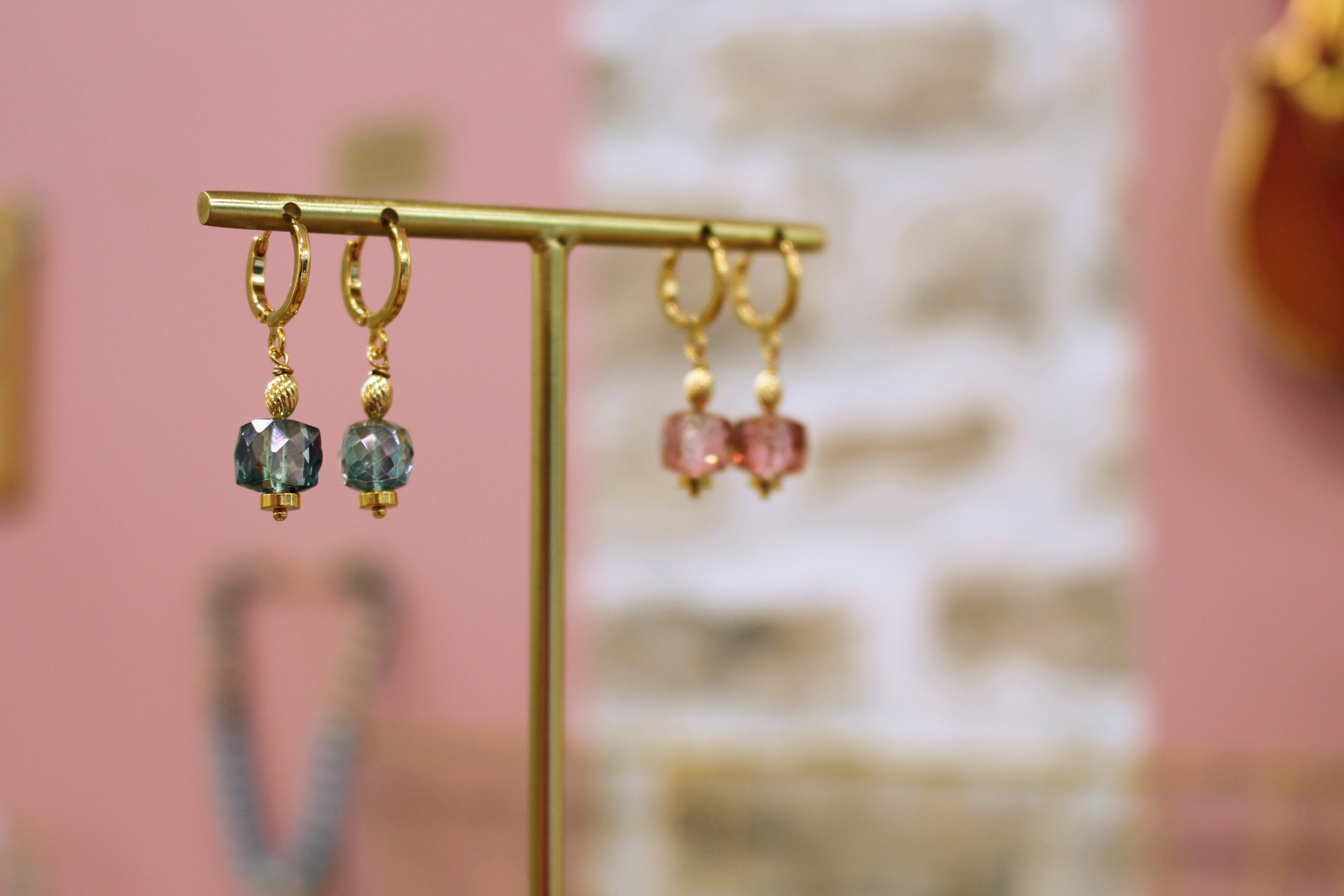 Boucles d'oreilles doré SENSIBILITÉ TOPAZE