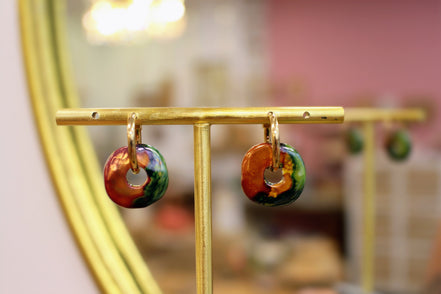 Boucles d'oreilles créoles SHIFT ORIGINELLE terre fauve