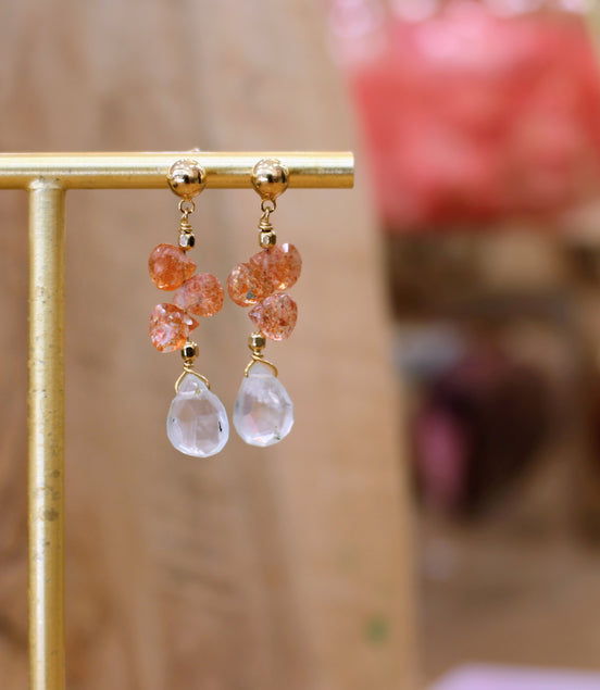 Boucles d'oreilles GRAPPES pierres de soleil et préhnite épidote