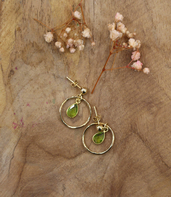 Boucles d'oreilles PRÉCIEUSE doré quartz vert péridot
