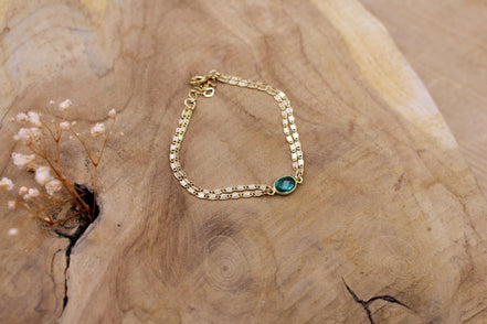 bracelet doré double chaine et quartz vert emeraude