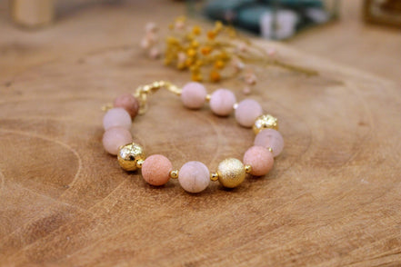 Bijou femme bracelet doré grosses perles aventurine rose dépolie