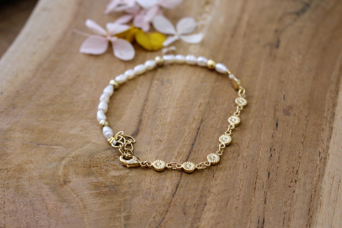 bracelet doré perles d'eau douce