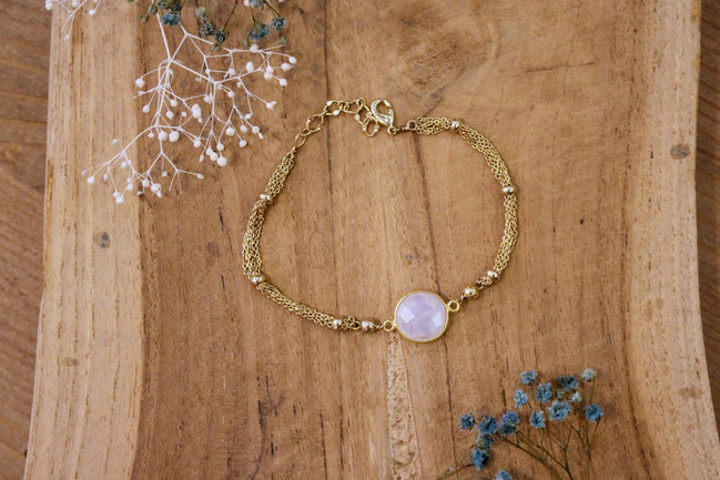 bijou femme bracelet doré pierre de lune multichaines