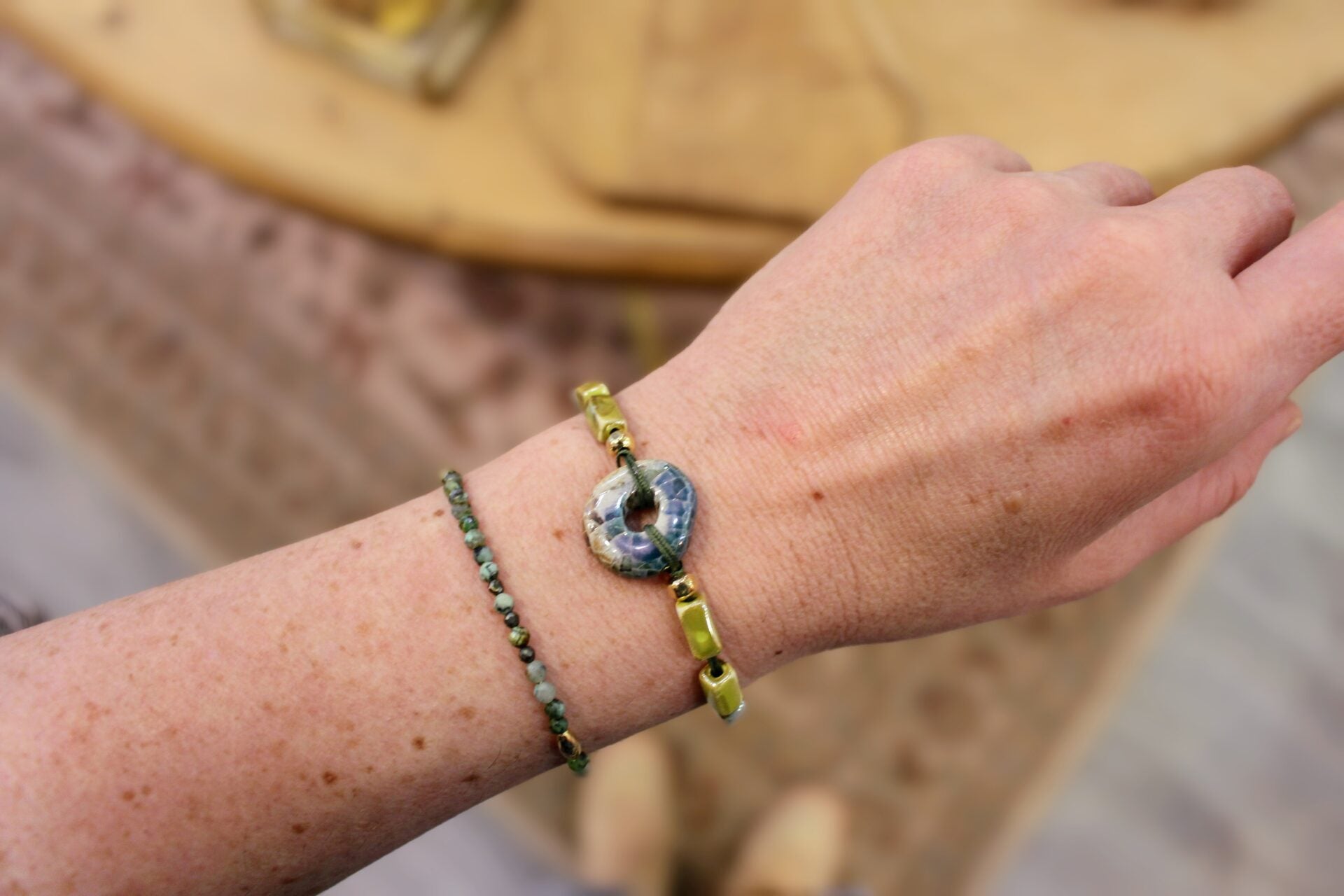 Bracelet réglable ORIGINE HELLENIQUE bleu gris et vert olive