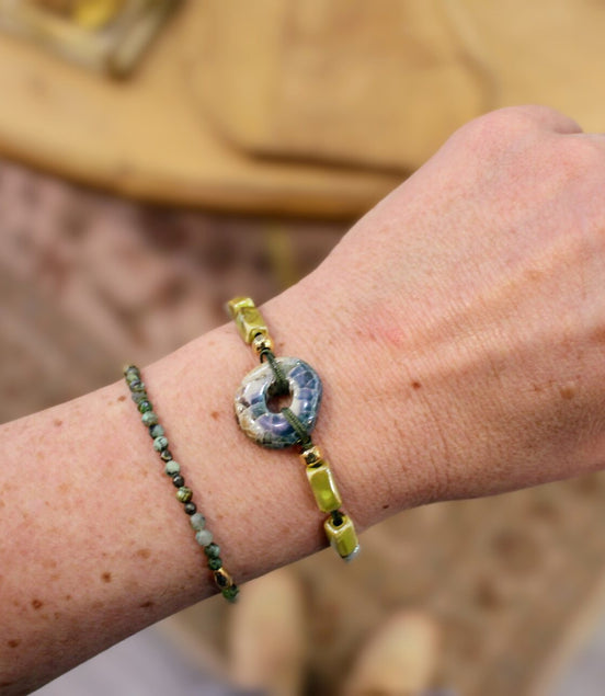 Bracelet réglable ORIGINE HELLENIQUE bleu gris et vert olive