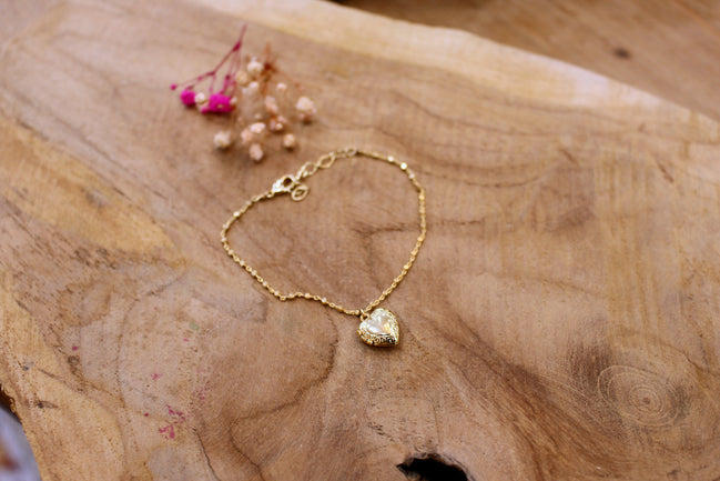 Bracelet doré MÉDAILLON COEUR