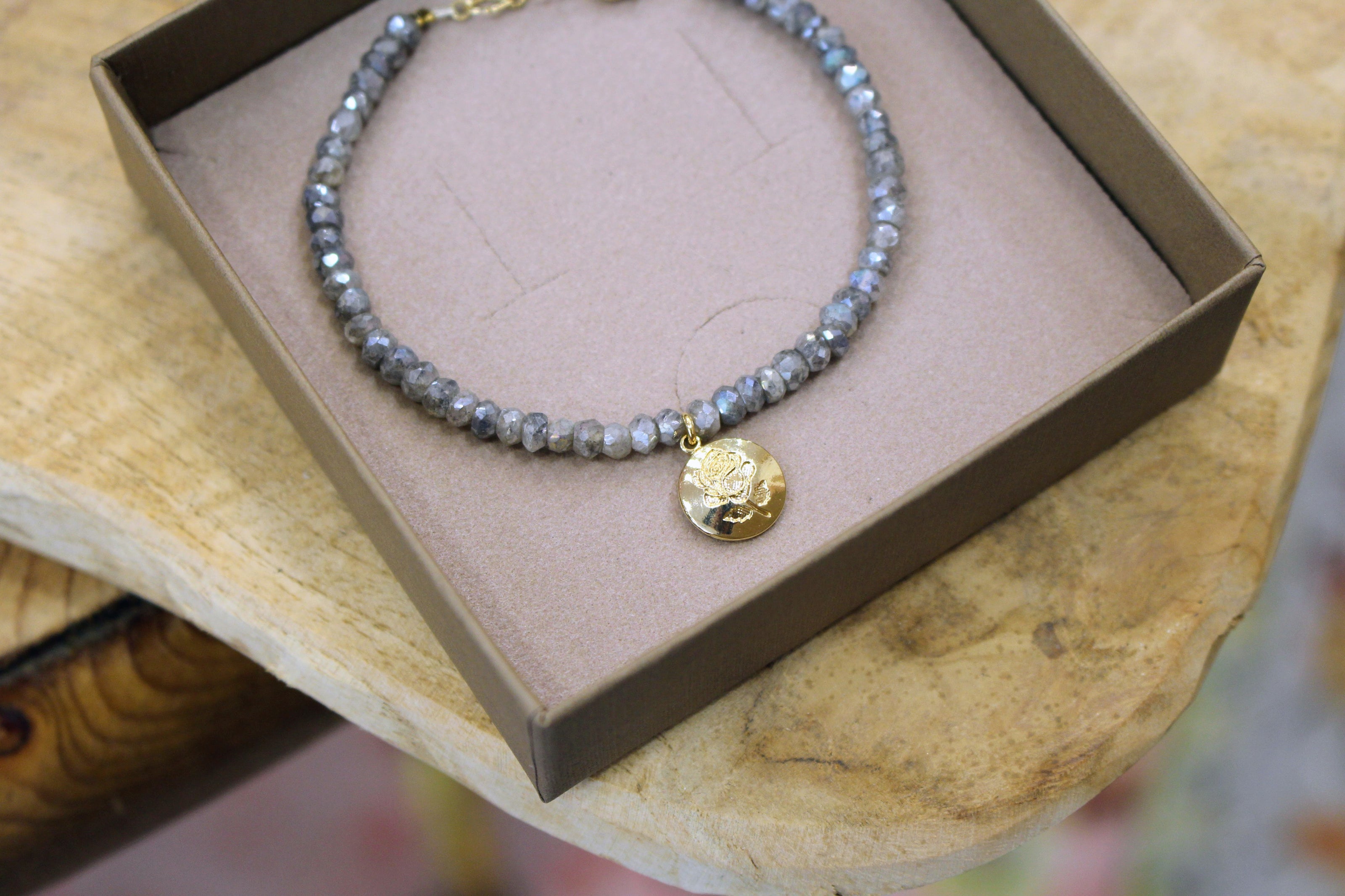 bracelet JARDIN MYSTERIEUX doré labradorite