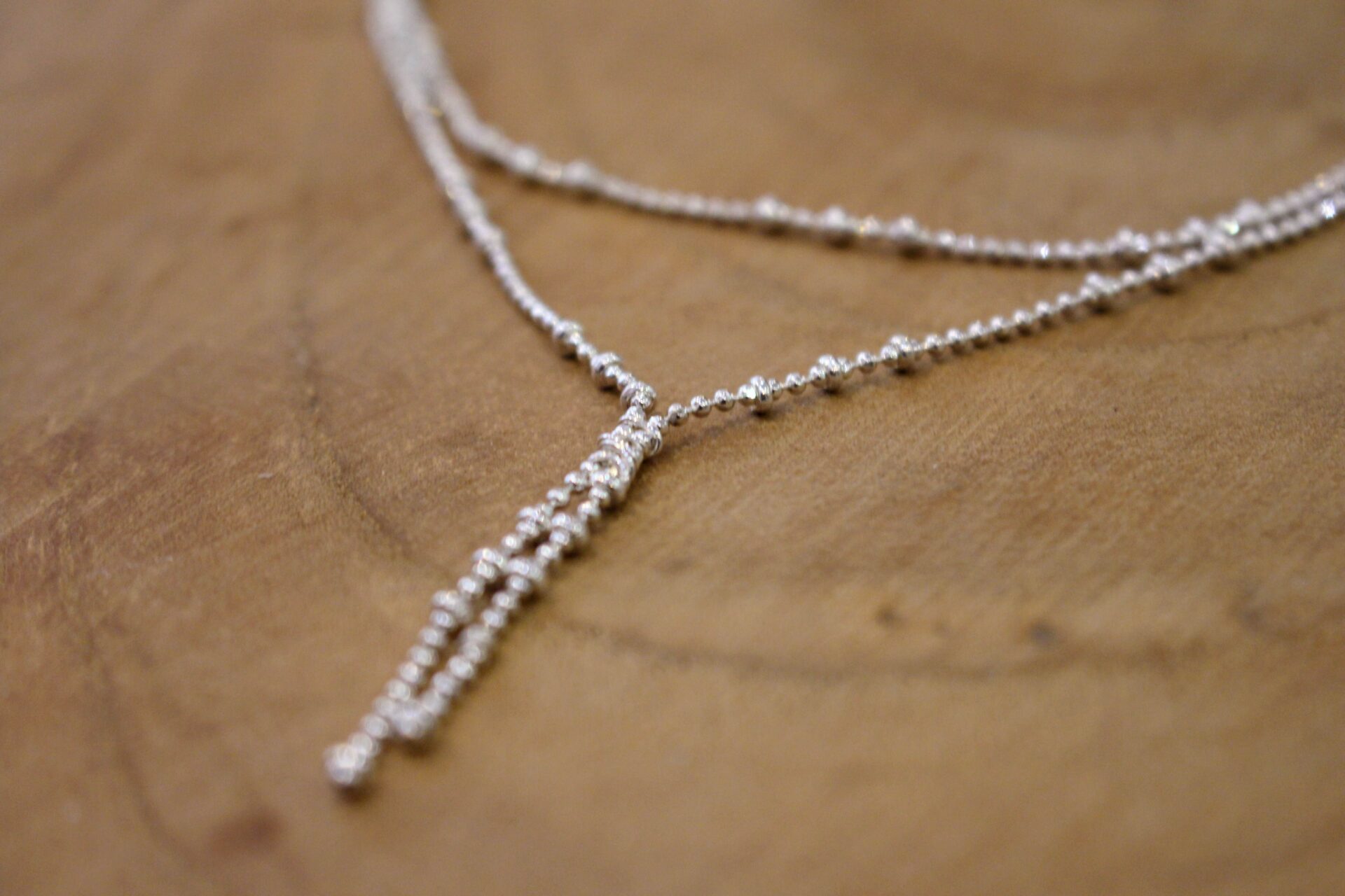 Idée cadeau bijou femme collier argenté double rang