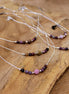 collier argenté et saphirs multicolores collier court