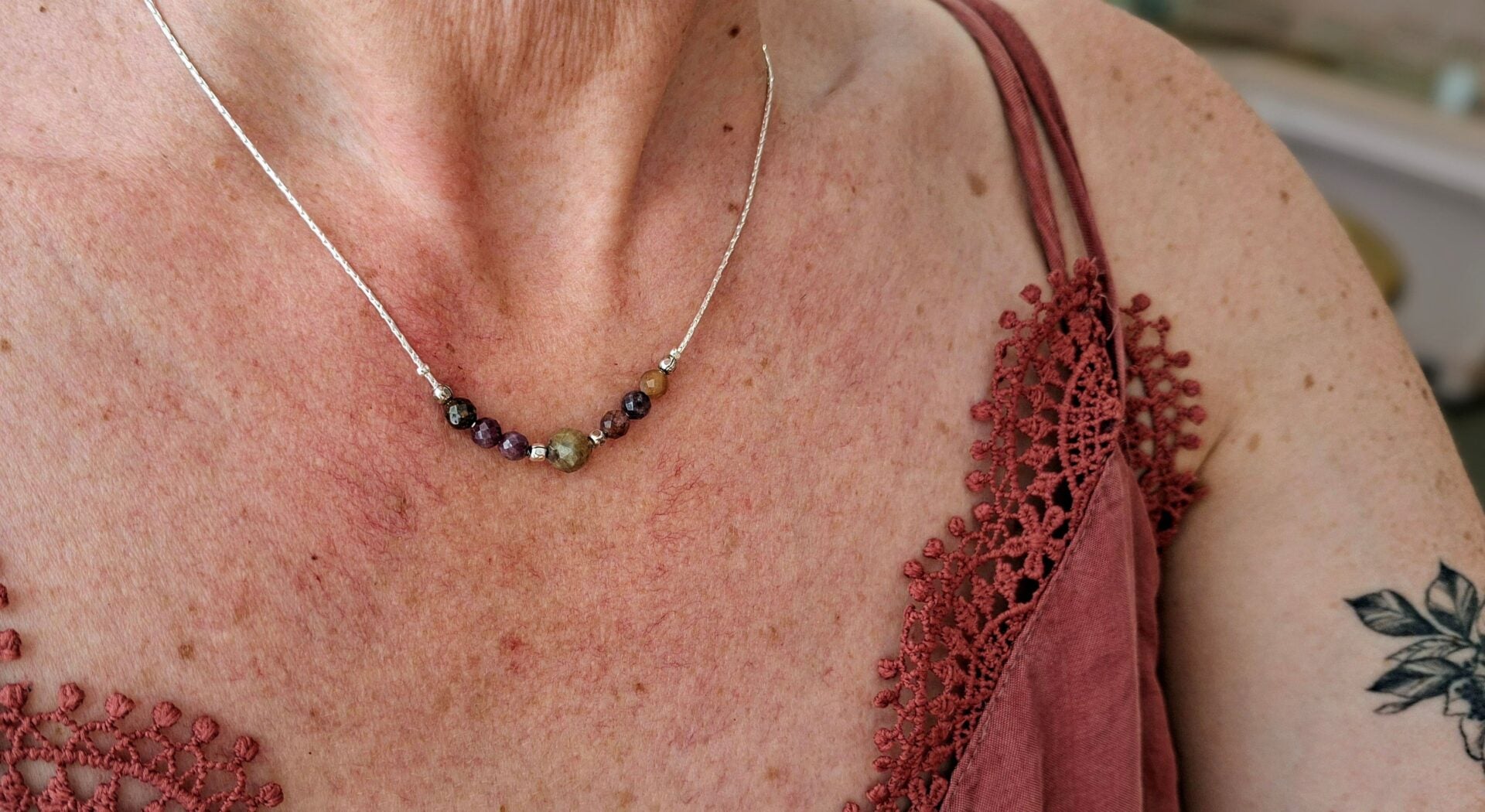 Collier  POÉTIQUE argenté / saphirs