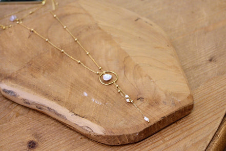 collier de dos precieuse des mers kassiopeia
