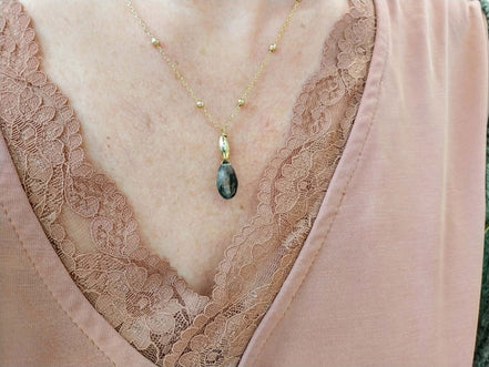 Collier TOUT SIMPLEMENT phrénite épidote