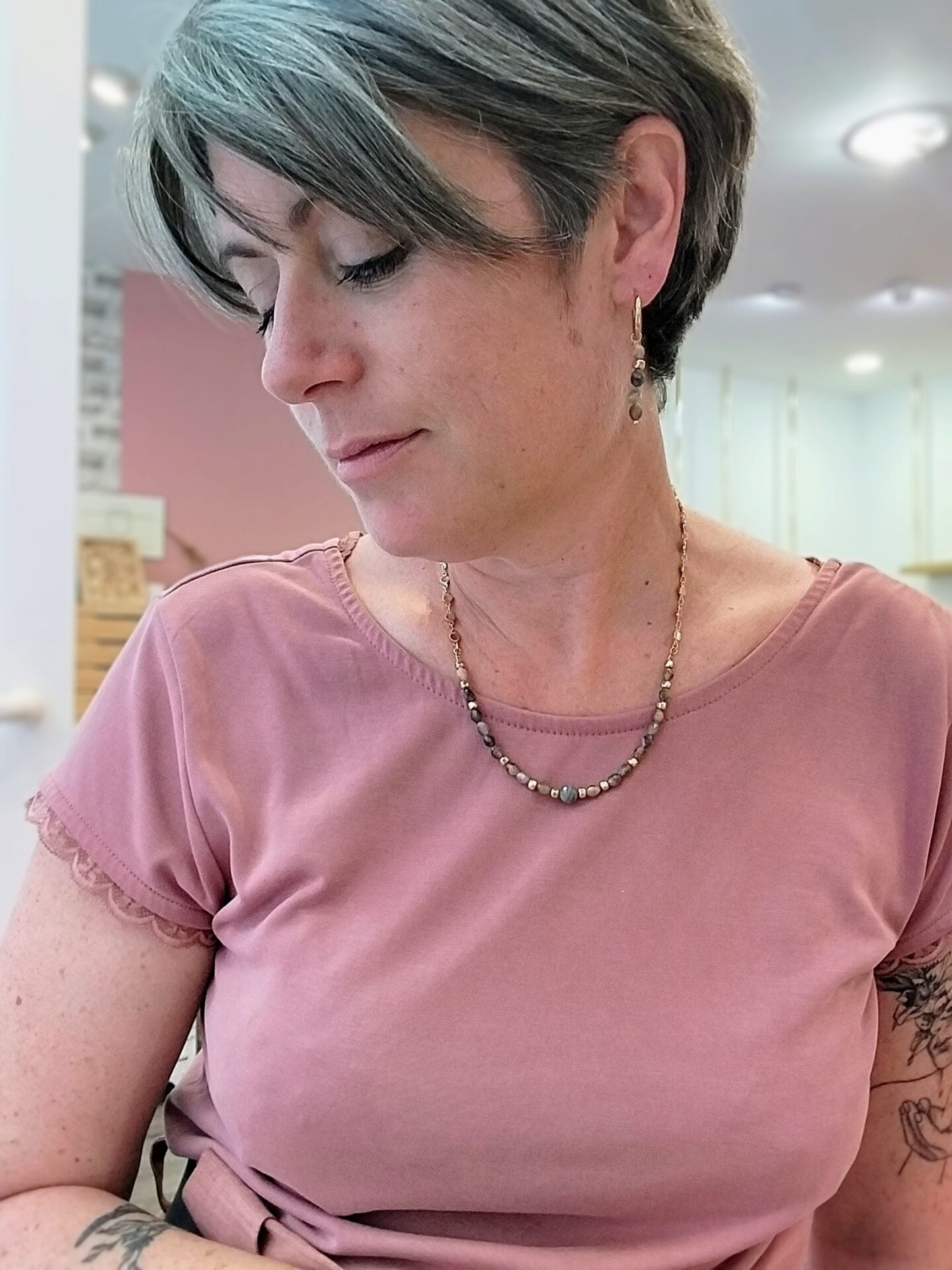 bijoux femme doré et pierres naturelles