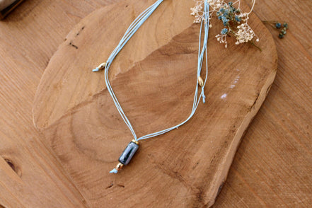 collier fait main pendentif céramique bleu turquoise